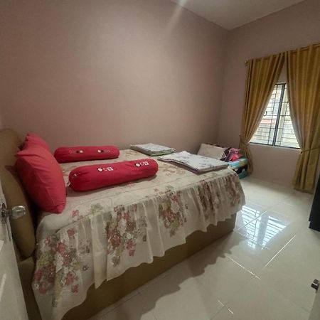 Villa Brastagi Resort Jalan Mimpin Tua Blok C No. 41 Berastagi Zewnętrze zdjęcie
