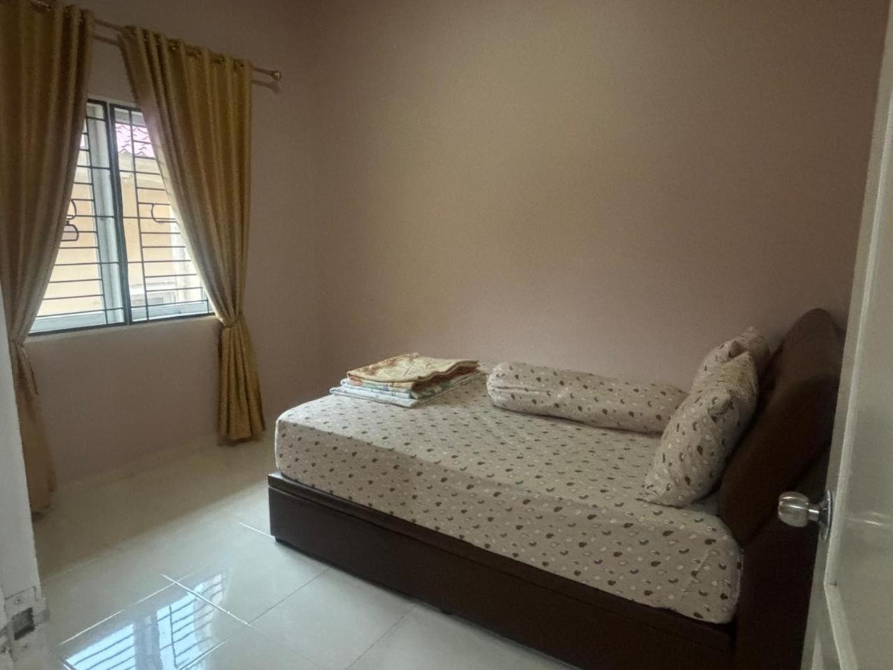 Villa Brastagi Resort Jalan Mimpin Tua Blok C No. 41 Berastagi Zewnętrze zdjęcie
