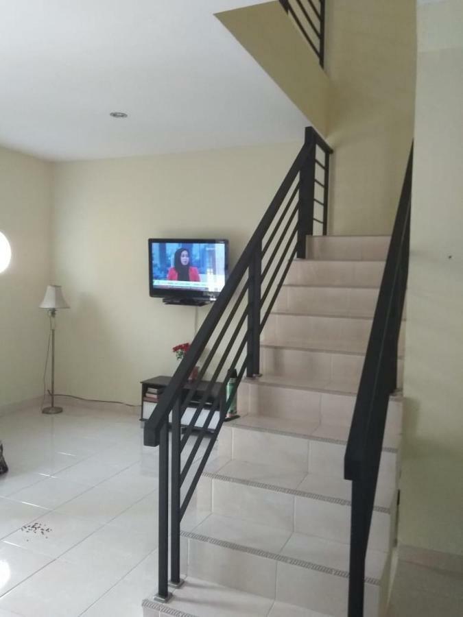 Villa Brastagi Resort Jalan Mimpin Tua Blok C No. 41 Berastagi Zewnętrze zdjęcie